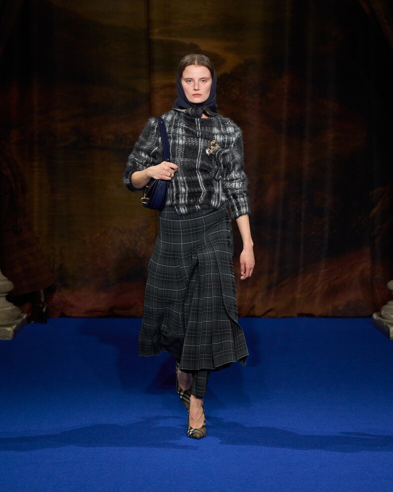 Burberry Winter 2025 Show - Look 14