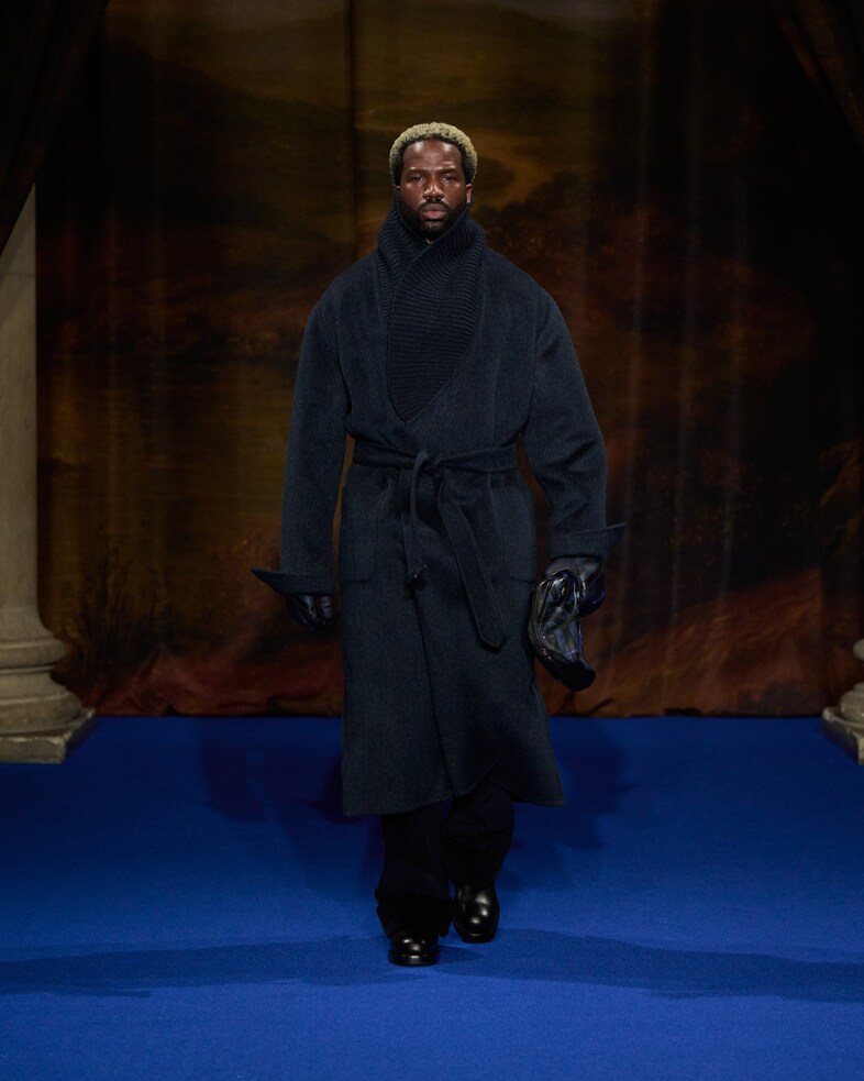 Burberry Winter 2025 Show - Look 16