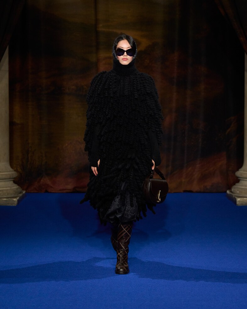 Burberry Winter 2025 Show - Look 23