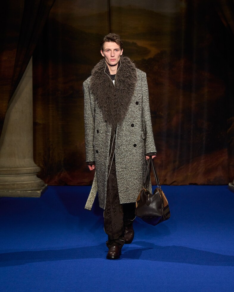 Burberry Winter 2025 Show - Look 26