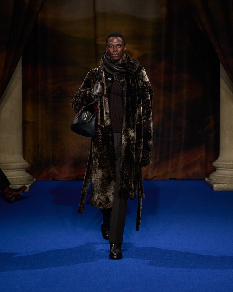 Burberry Winter 2025 Show - Look 28