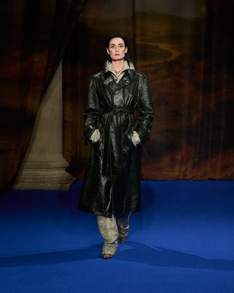 Burberry Winter 2025 Show - Look 42