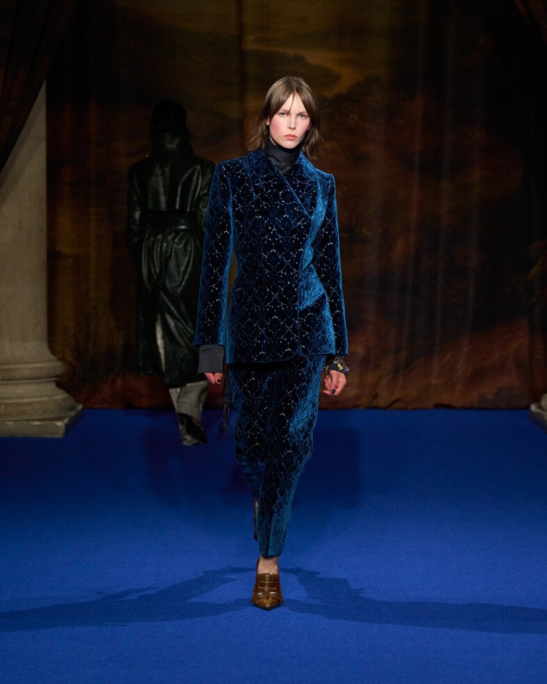 Burberry Winter 2025 Show - Look 54