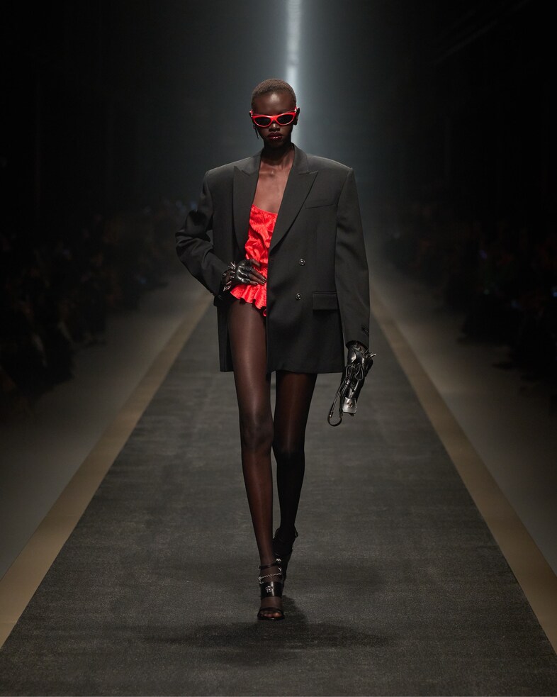 VERSACE FALL-WINTER 2025 - Look (43)