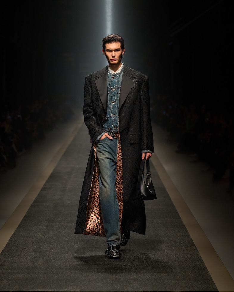 VERSACE FALL-WINTER 2025 - Look (52)
