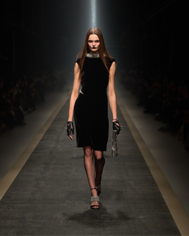 VERSACE FALL-WINTER 2025 - Look (61)