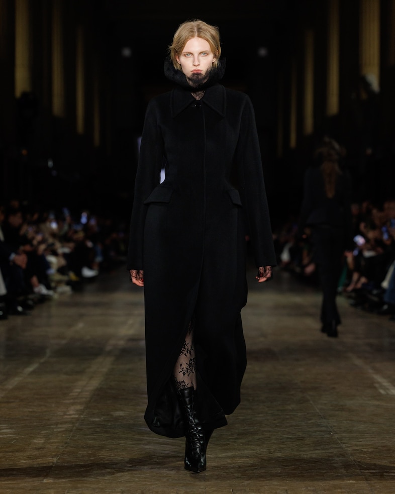 McQueen_AW25_Look_03