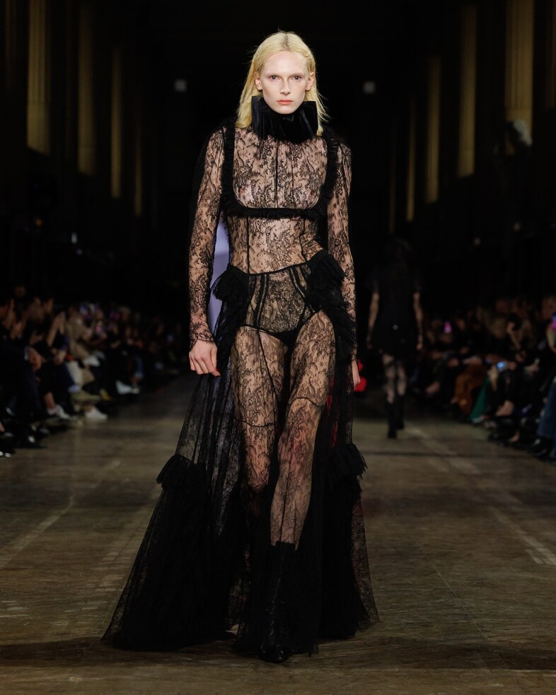 McQueen_AW25_Look_13