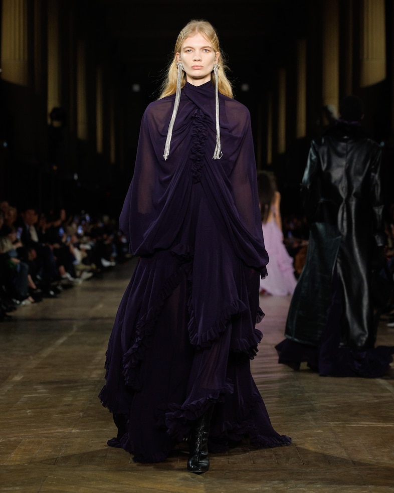 McQueen_AW25_Look_23