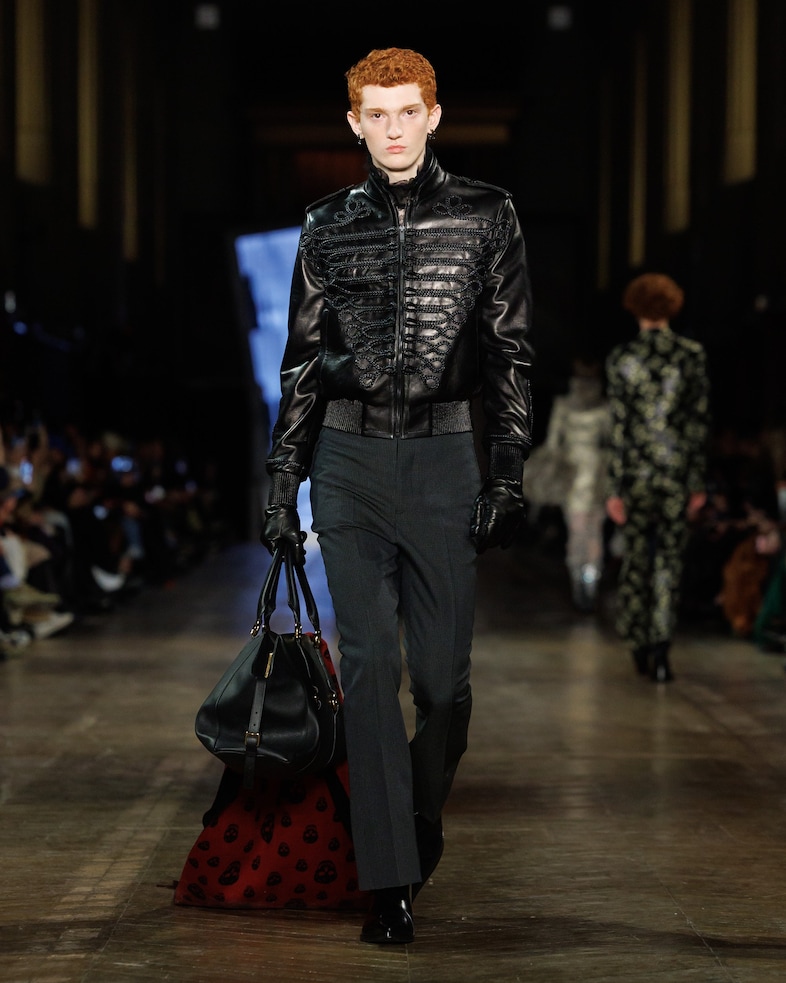 McQueen_AW25_Look_42