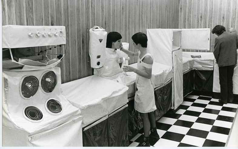 Helen Chadwick: Life Pleasures