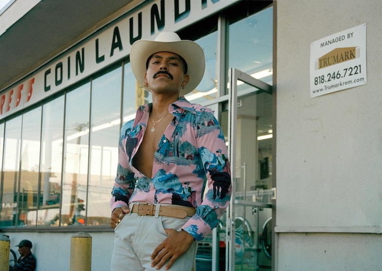 Fabian Guerrero, Jose in Front of Laundromat, 
