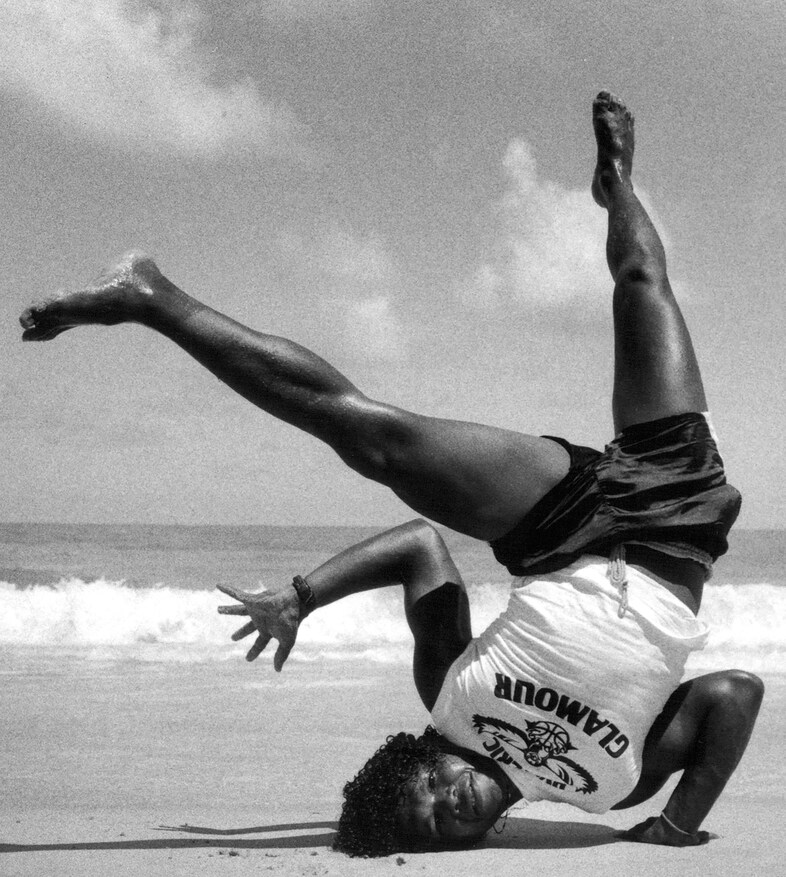 Dick Jewell: Retrospective at Grace&#39;s Mews DoBeDo