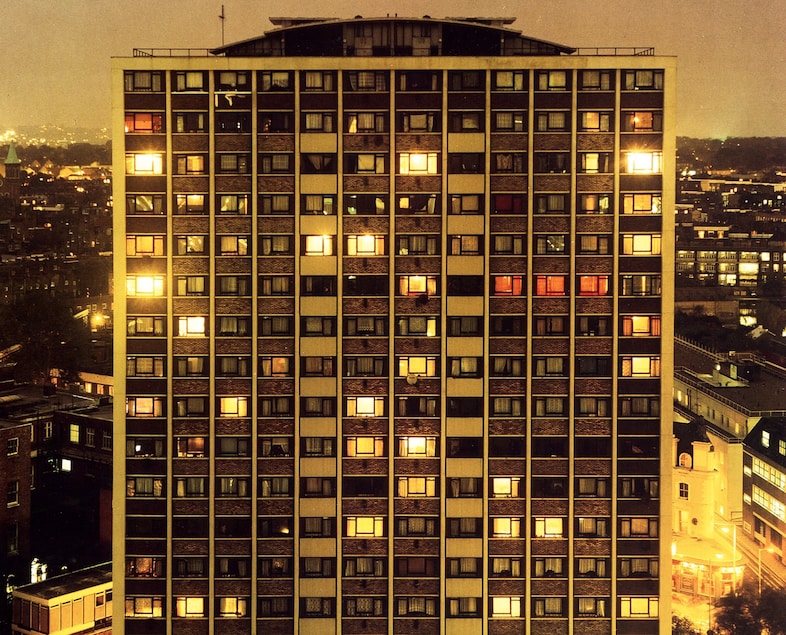 Stream, Sophy Rickett, Rut Blees Luxemburg, Pissing Women