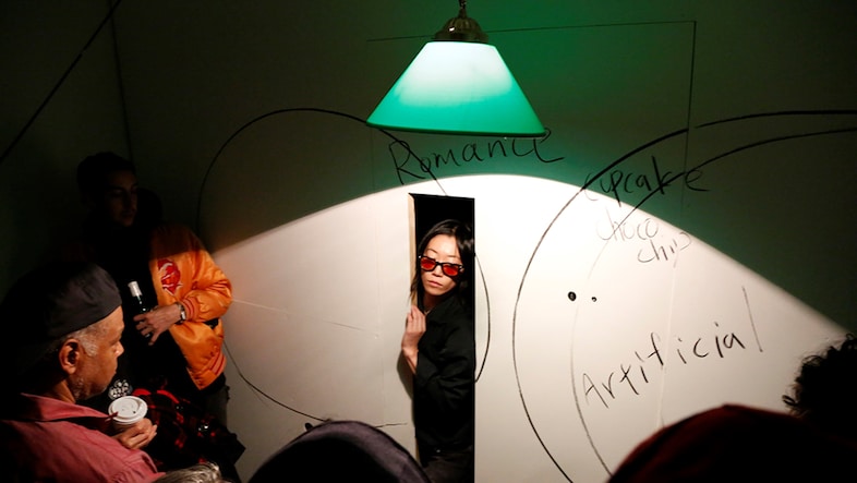 Aki-Sasamoto_Wrong-Happy-Hour_Performance-view--at