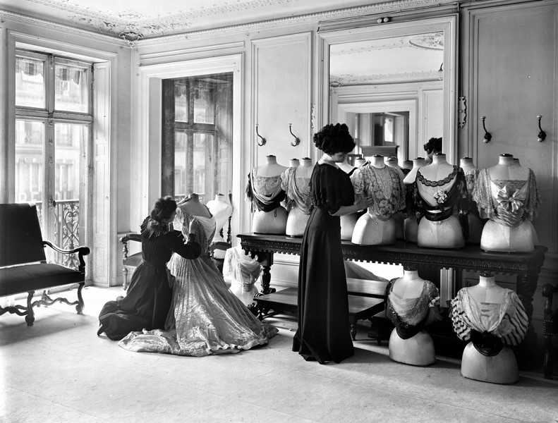 Bodice draping at Worth, Paris, 1907
