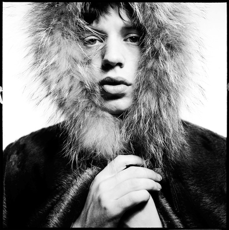 Mick-Jagger-Fur-Hood-by-David-Bailey-Imitate-Moder