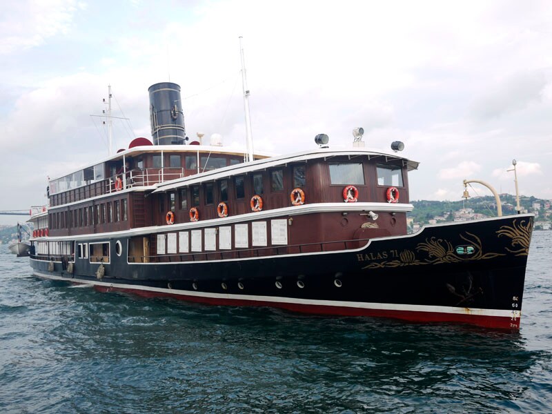 Sunset cruise down the Bosphorus