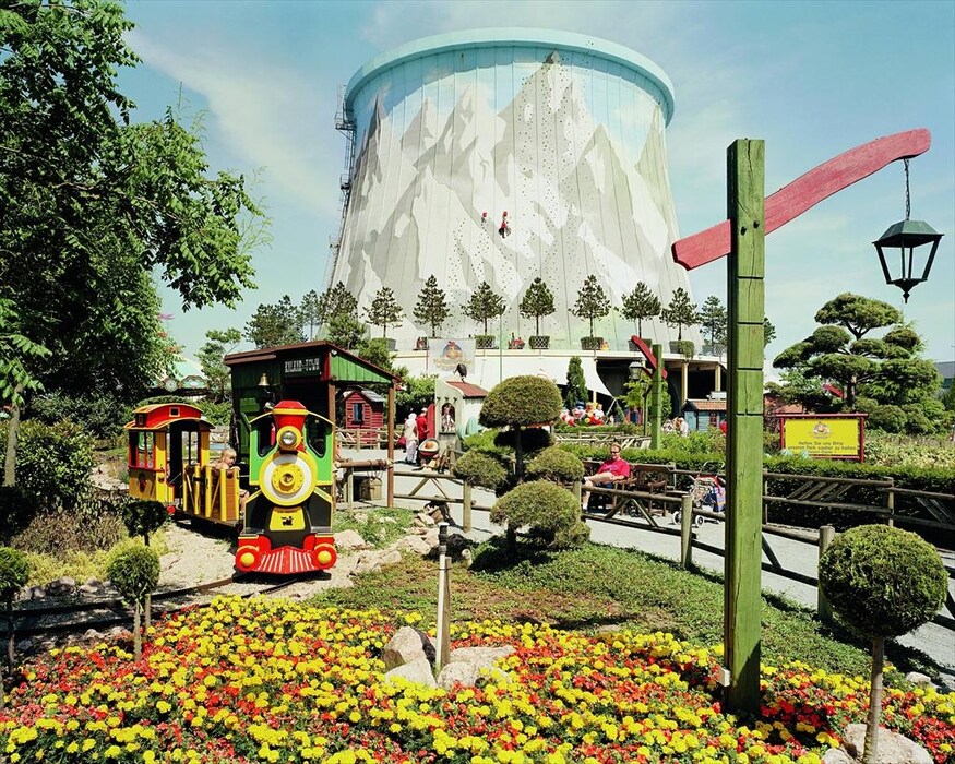 Kalkar, Deutschland, 2005 Photography by Jurgen Nefzger