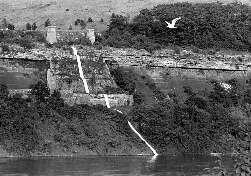 Niagara-Gorge-Path-Relocated,-1975