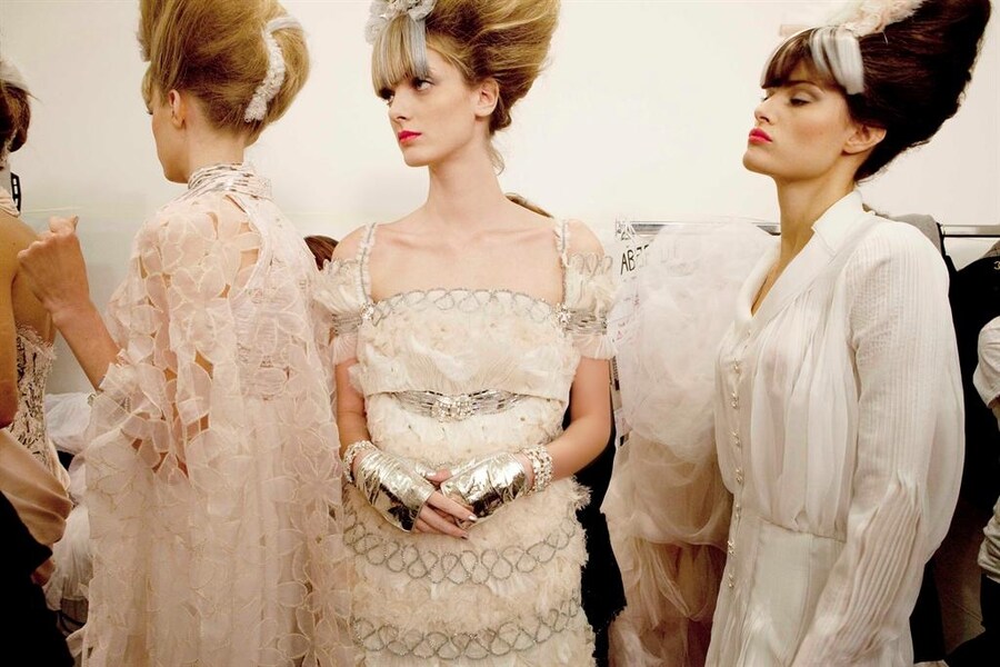 The line-up backstage