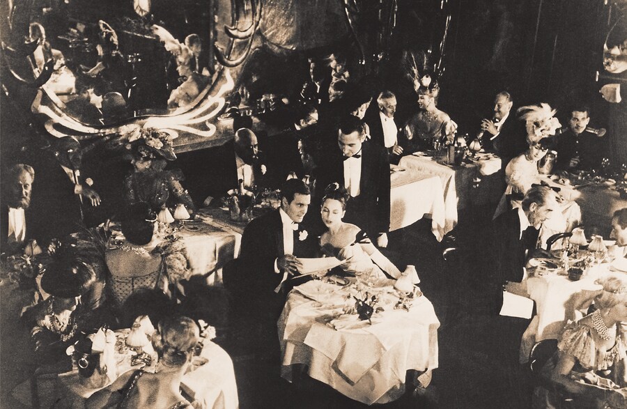 Scene from Vincente Minnelli&#39;s Gigi (1958), in Maxim&#39;s, Pari