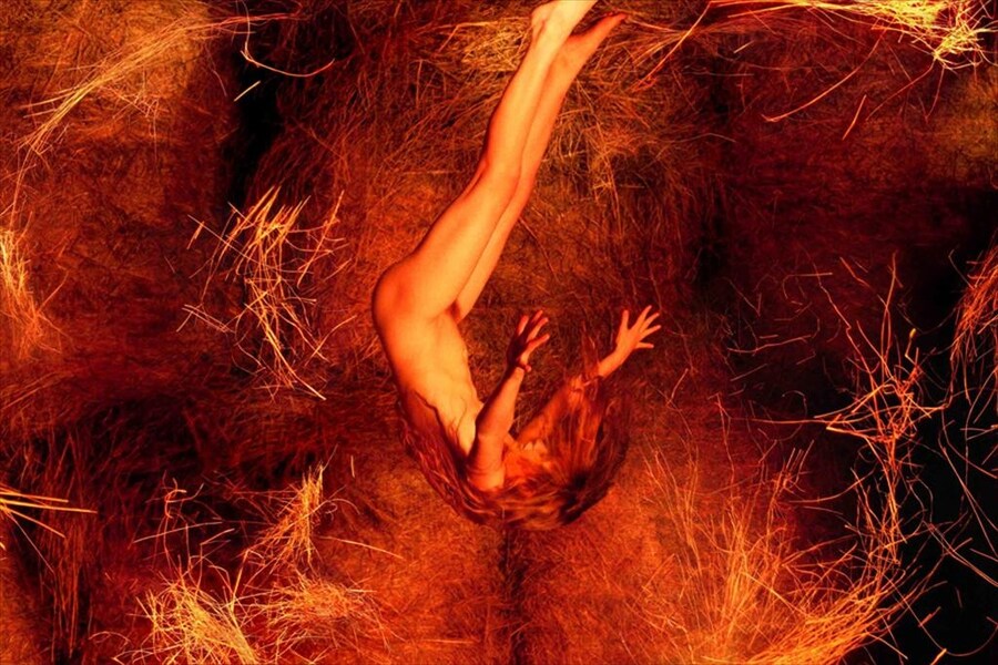 Ryan McGinley&#39;s Amanda (Haystacks), 2011