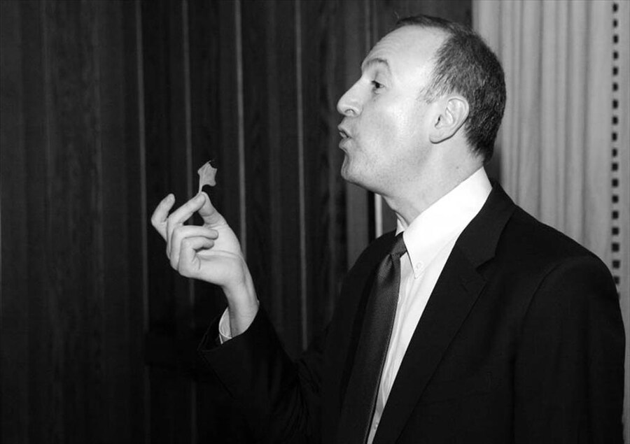 Chandler Burr hosts his Scent Dinner