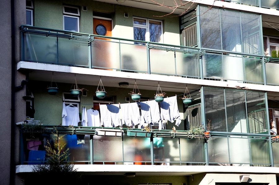 Airing Dirty Laundry in WC1, Photography by Thomas Giddings