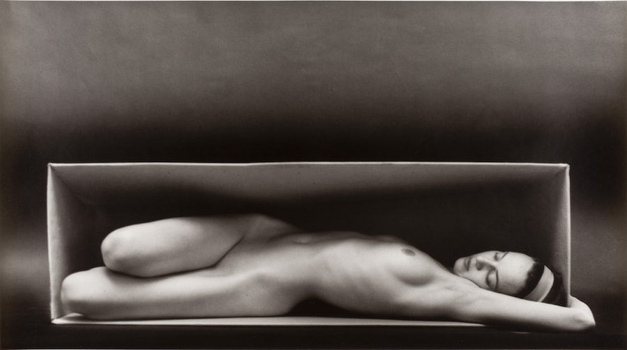Ruth Bernhard, In the Box – Horizontal, 1962