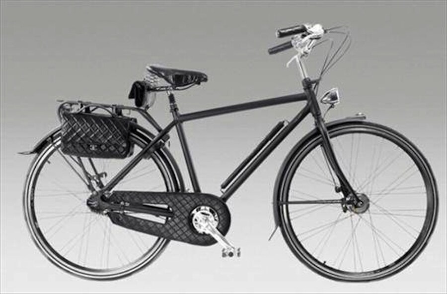 Chanel bike posted on Loves