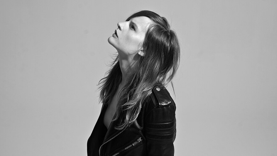 Sara Blomqvist in BLK DNM