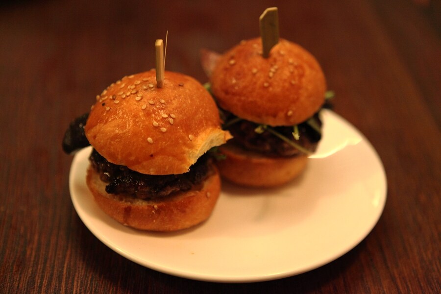 Mini burgers with traditional Catalan sausage at Tramontana