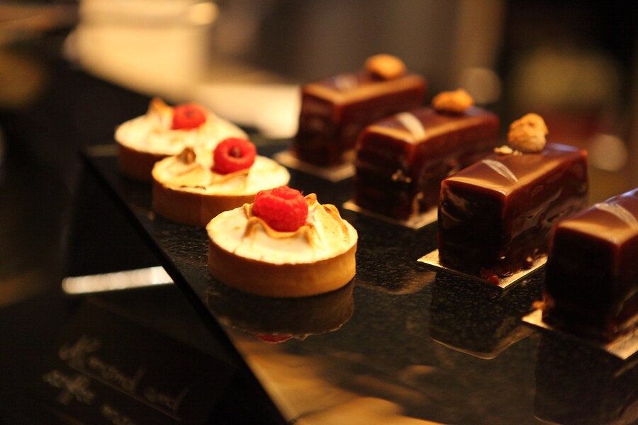 Amalfi lemon meringue tart