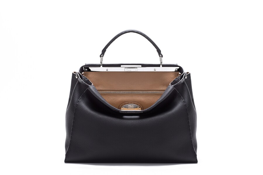 Peekaboo 1584, Black