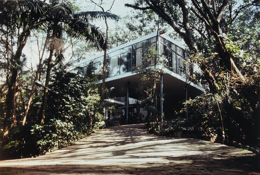Lina Bo Bardi&#39;s Glass House (Casa de Vidro), Brazil