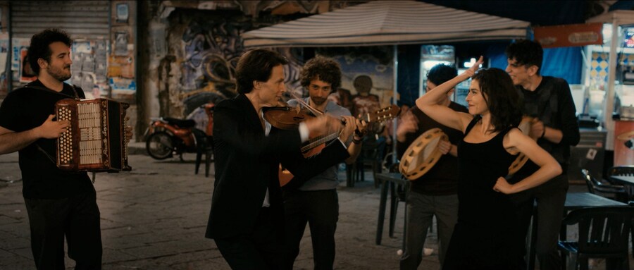 Still from Le Donne della Vucciria by Hiam Abbass