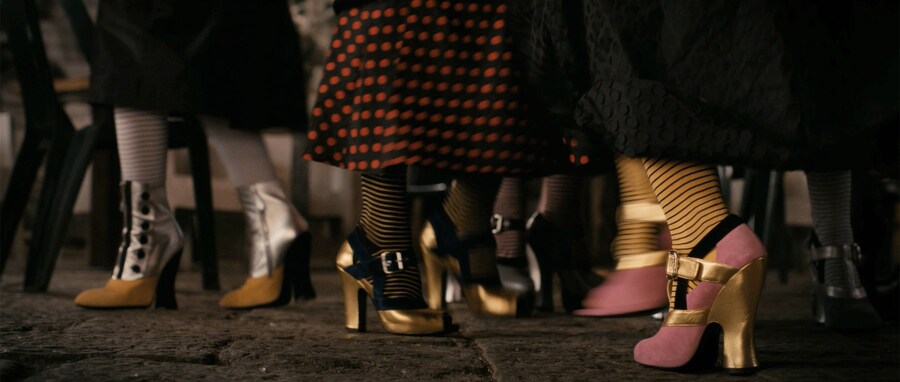 Still from Le Donne della Vucciria by Hiam Abbass