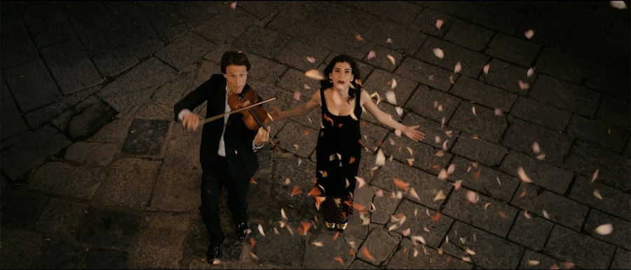 Still from Le Donne della Vucciria by Hiam Abbass