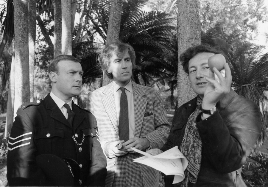 Edward Woodward, Christopher Lee and Robin Hardy on the set 
