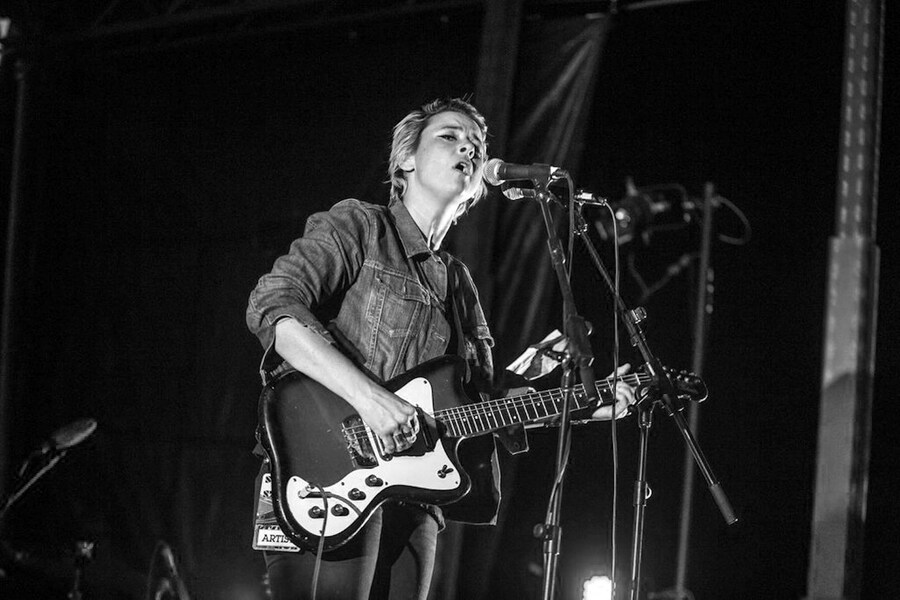 Cat Power performing at Barstow