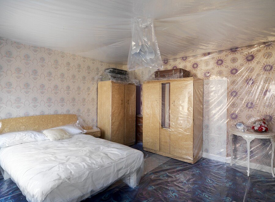 IAIN BAXTER&amp;, Rebecca’s Bagged Place, 2013