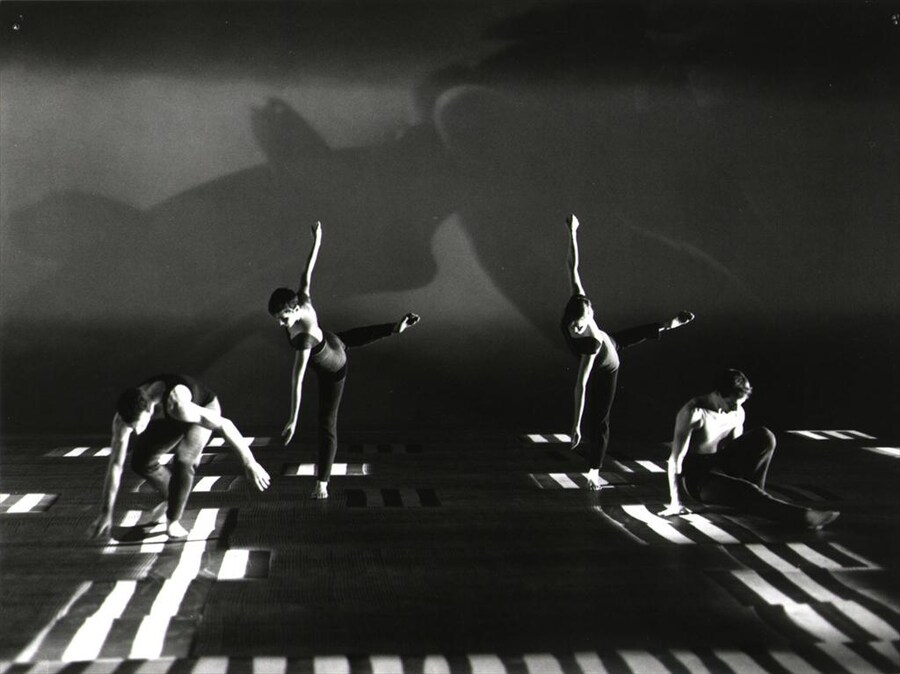 Siobhan Davies Dance, White Man Sleeps