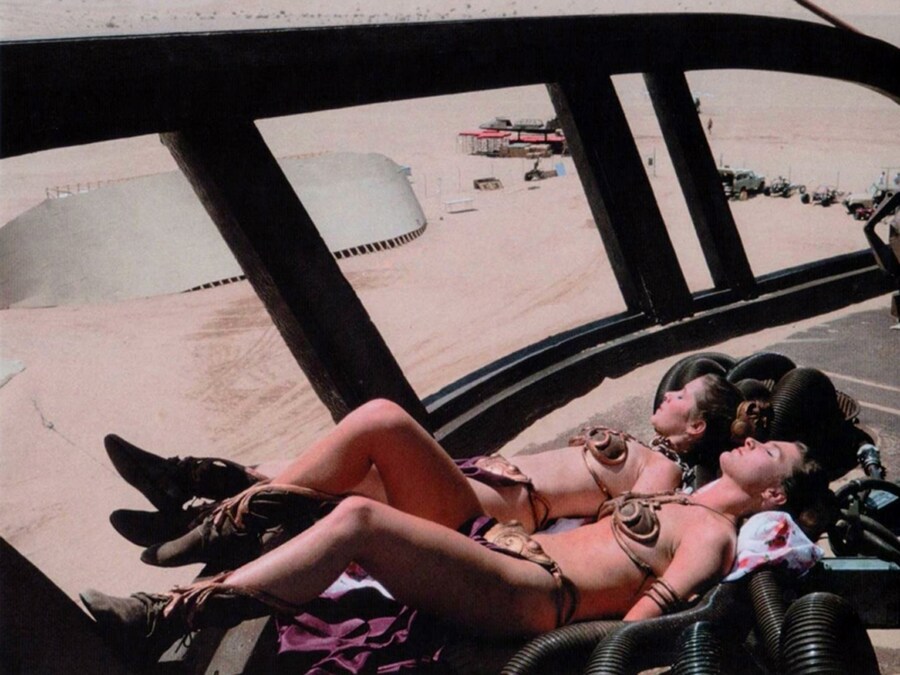 Carrie Fisher and her stunt double on the set of Return of t