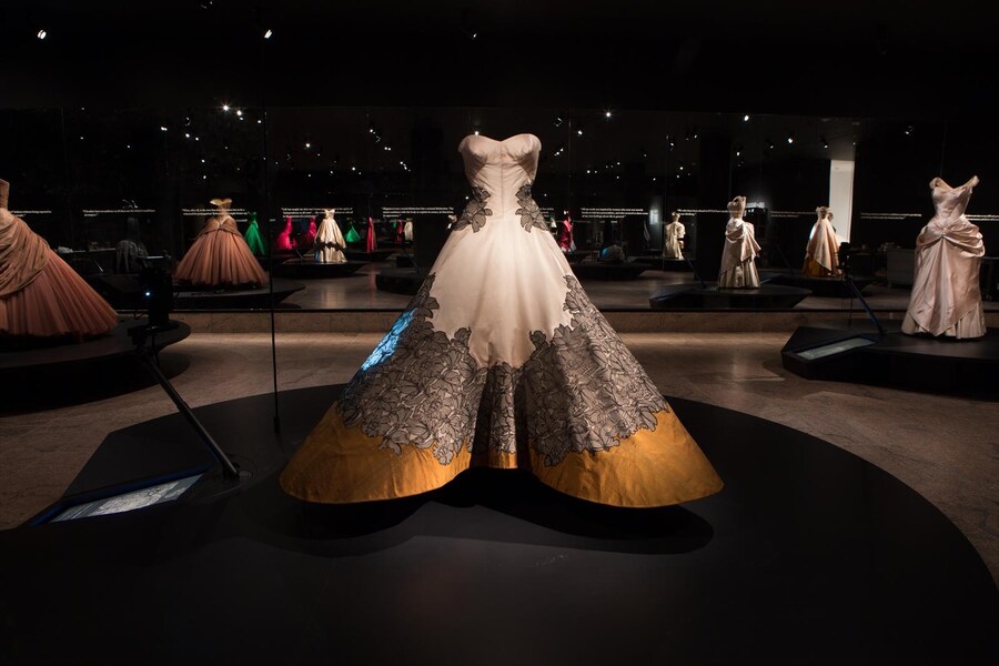 Clover Leaf Ball Gown on display at the Metropolitan Museum 
