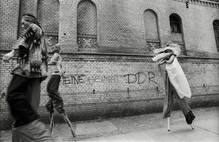Wise Fool Puppet Intervention, Knaakstra&#223;e, 1992