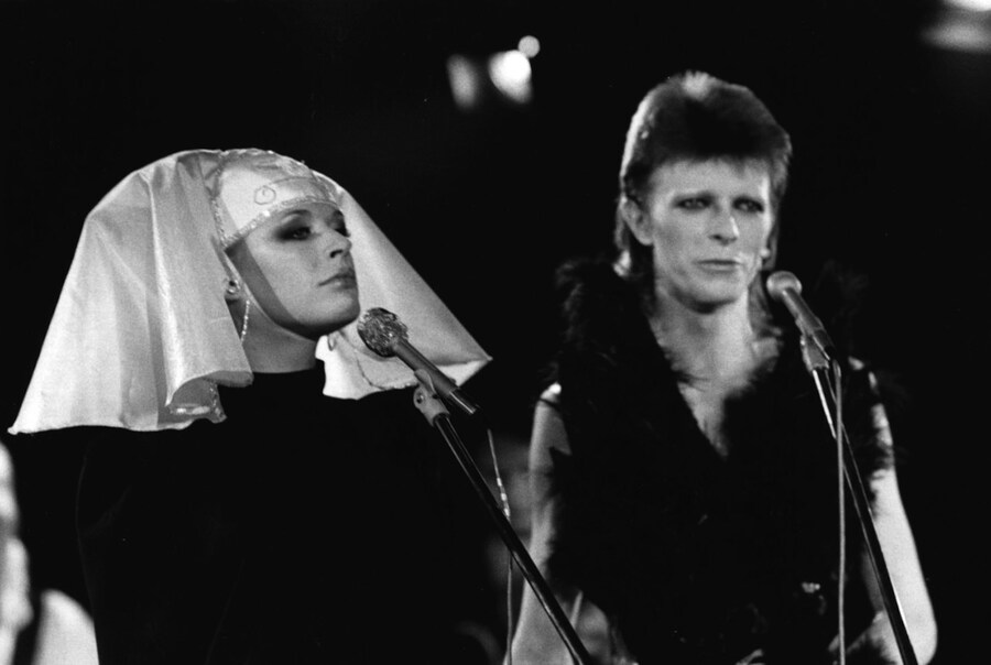 Marianne Faithfull with David Bowie, 1973