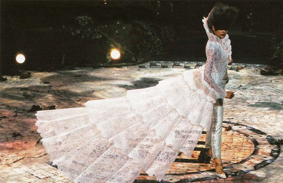 Givenchy Haute Couture A/W98