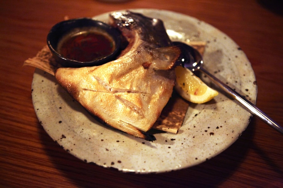 Yellowtail collarbone