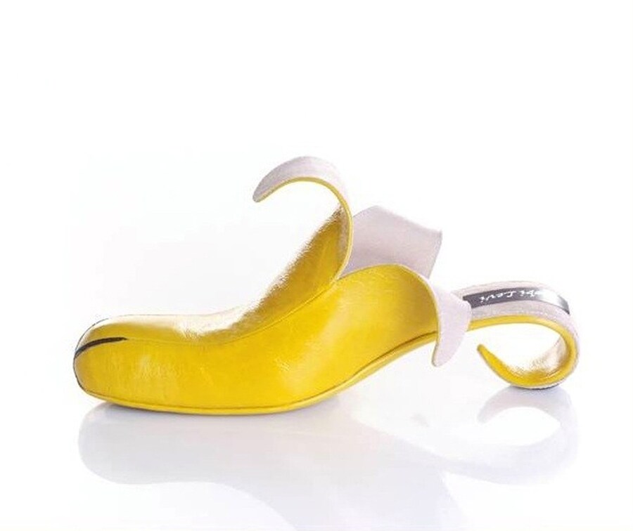 Retro banana shoe